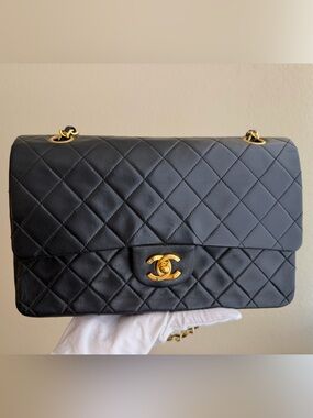 CHANEL Vintage M Double Flap Leather Black Quilted Shoulder Bag 24K Gold.